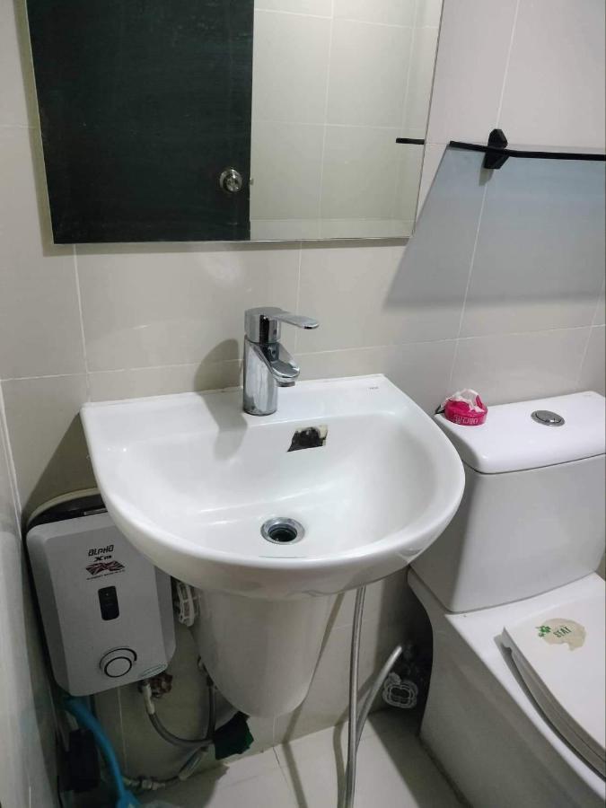 Cubao Manhattanheights Unit 7Ef Tower B, 1Br Manila Kültér fotó