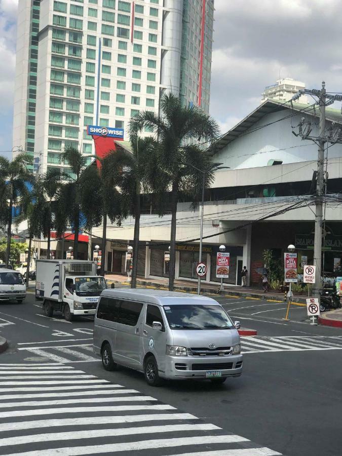 Cubao Manhattanheights Unit 7Ef Tower B, 1Br Manila Kültér fotó